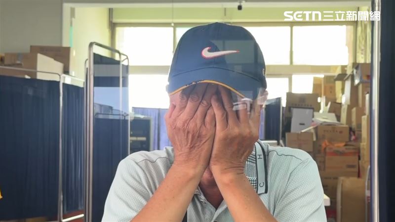 里長情緒潰堤，表示姊妹倆不愛跟外界接觸，導致外部資源無法有效進入。（圖／翻攝畫面）