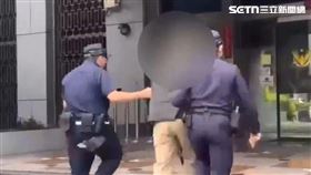 北市少年對台聯黨主席周倪安丟擲水球遭函送法辦。（圖／翻攝畫面）