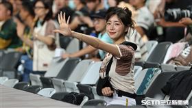 Wing Stars韓籍成員安芝儇右肩脫臼無法應援。（圖／記者劉彥池攝影）