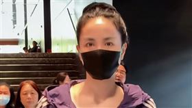 王菲素顏在機場被拍。（圖／翻攝自小紅書 娛樂大咖秀）
