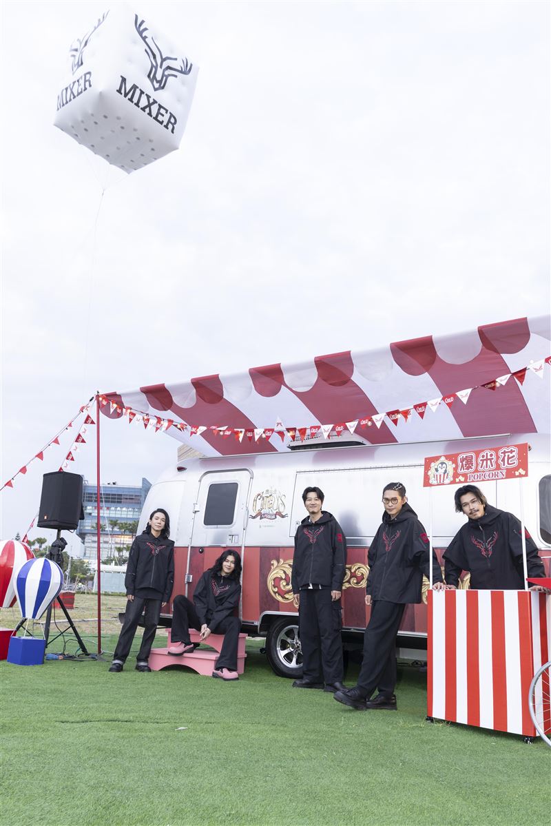 麋先生在高雄開唱，打造馬戲團演唱會王國。（圖／相信音樂提供）