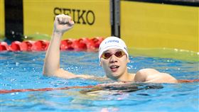 「台灣蝶王」王冠閎出賽公開男子組100公尺蝶式，衝出51秒90打破全國紀錄，更是台灣第一位游破52秒的頂尖好手，也確定游進名古屋亞運。（圖／全大運辦公室提供） 