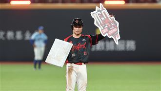 李凱威締造百盜　張育成雙響砲助富邦險勝
