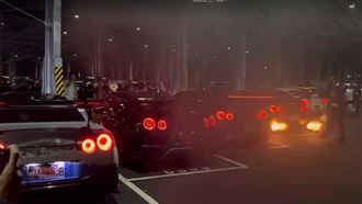 車聚亂象曝！台版大黑PA拉轉「砲管猛炸」