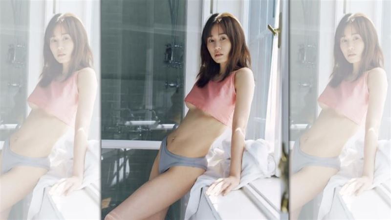 前田敦子拍寫真,網友批她為了錢才脫。(翻攝自前田敦子X)