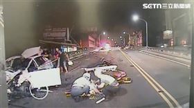 新／目睹愛妻遭BMW撞死！夫跺腳無助崩潰（圖／翻攝畫面）
