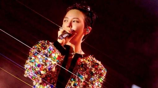 GD演唱會爆歧視黑人　公司火速道歉了