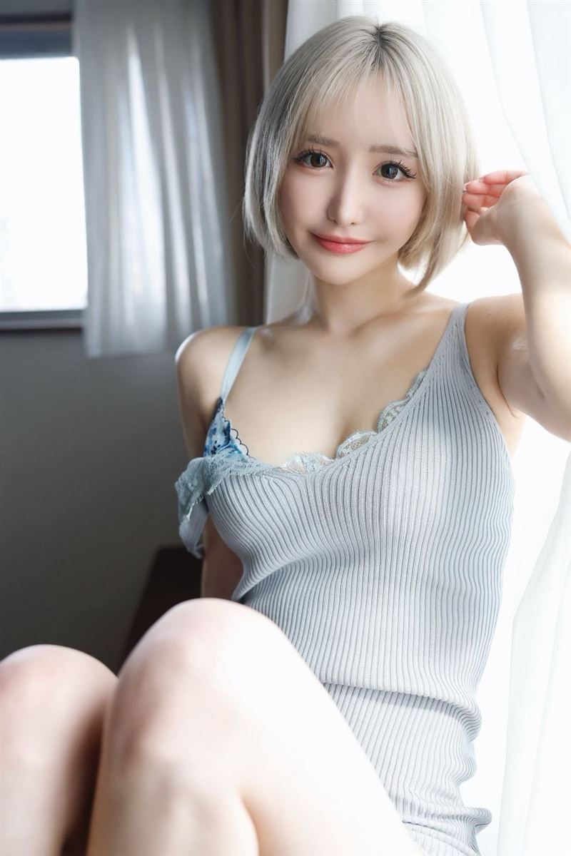 百永紗里奈年紀輕輕人生歷略相當豐富。（圖／翻攝自IG @momo_sari12）
