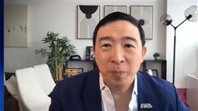 台裔前美國總統參選人楊安澤，眼見AI引發大規模裁員潮，日前提出超狂建議：向AI與機器人課稅，以縮減貧富差距。（圖／翻攝自X平台 @AndrewYang）