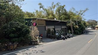 李四川農地違建！今昔空照圖曝長出鐵皮屋