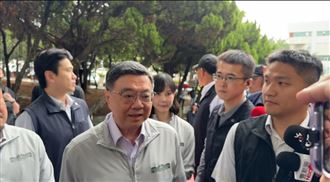 卓榮泰上午訪視「第48屆國際技能競賽國手及團隊培訓情形」前受訪。（圖／翻攝畫面）