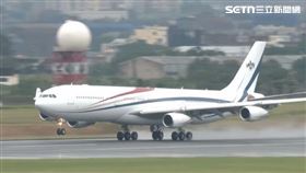 賴清德搭乘史瓦帝尼國王專機返抵國門（圖／翻攝畫面）