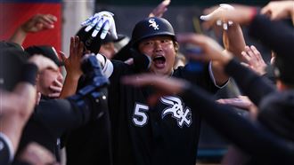 村上宗隆打壞球開轟　14支追賈吉並列HR王