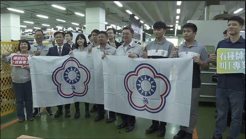 行政院長卓榮泰今（5）日訪視「第48屆國際技能競賽國手及團隊培訓情形」。（圖／行政院提供）
