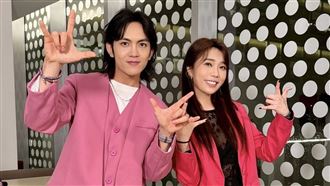母背雙冰桶工地爬20樓叫賣　女星哭曝內幕