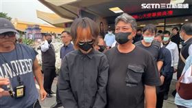 鄭詠心,台南,安平,育平派出所,告別式,女警,女大生,下跪