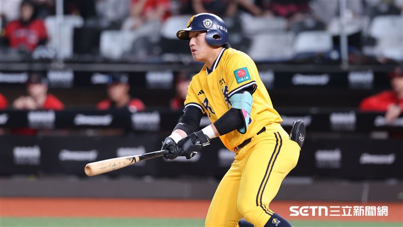兄弟外野人太滿　平野不捨留許庭綸在二軍