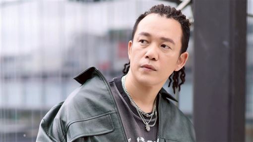 獨／錄外景現場狂吐　46歲阿Ben送醫搶命