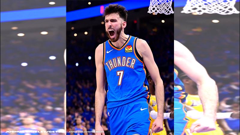 雷霆中鋒霍姆格倫（Chet Holmgren）全場砍下24分、12籃板。（圖／翻攝自X平台 @ESPNInsights）