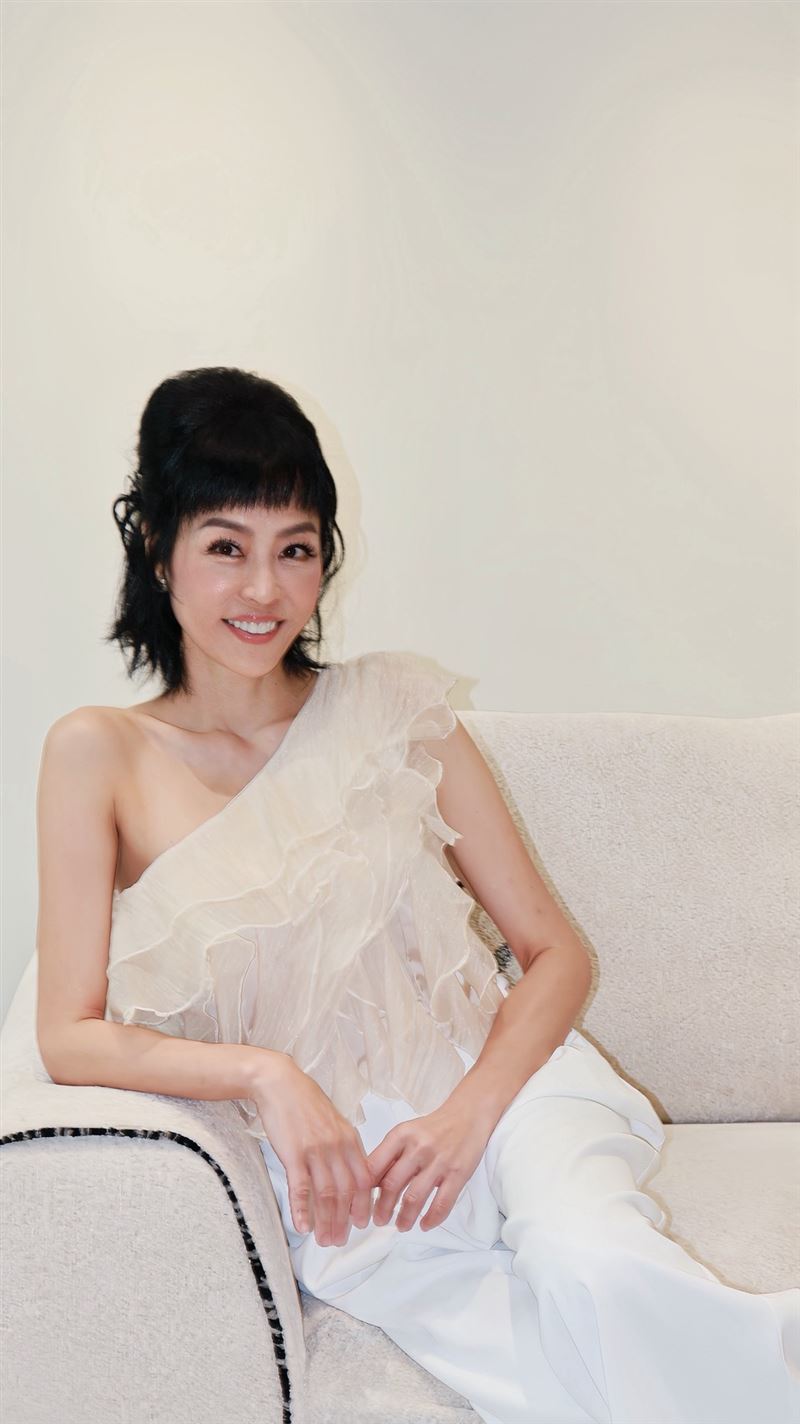 唐玲考取證照。（圖／經紀人提供）