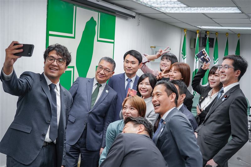 日本自民黨青年局訪團拜會民進黨中央黨部（圖／民進黨提供）