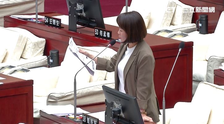 簡舒培質詢。（圖／翻攝畫面）