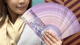 渣打報告指出穩定幣正轉型結算工具，單季交易衝破28兆美元。雖美元佔98%市值，但非美元仍有48%成長空間。朱佳玲看好台灣監理優勢與供應鏈地位，將有效降低跨境資金障礙，對接全球數位金融體系。（圖／記者師瑞德攝影）
