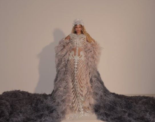 碧昂絲（圖）與其丈夫Jay-Z在Met Gala結束後舉辦慶功派對。（圖／翻攝自IG @beyonce）