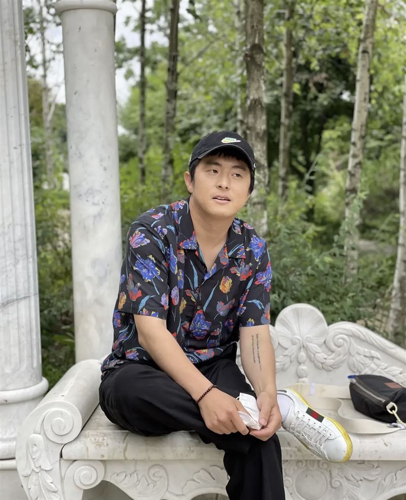 旗安84除了主持人外，還身兼漫畫家身分。（圖／翻攝自IG）