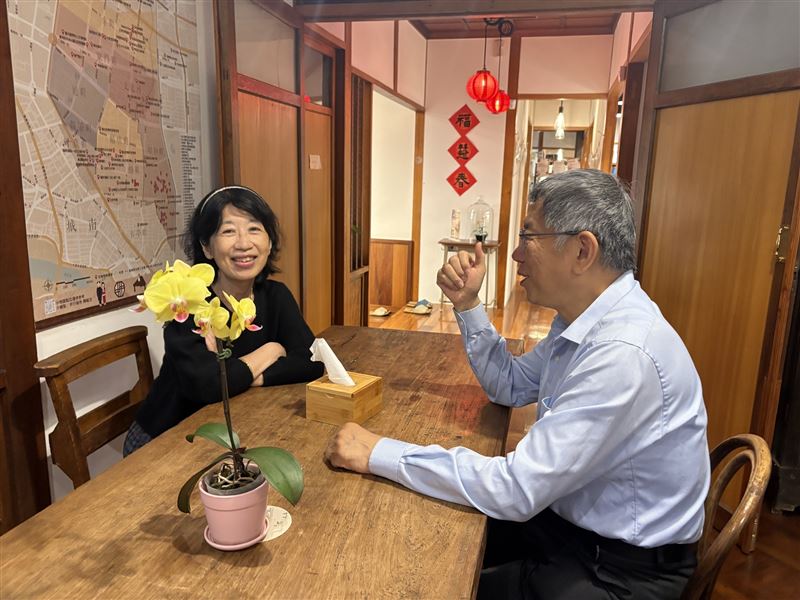 陳佩琪喊有夠悲哀：狗權被高捧，人權被踐踏。（圖／翻攝自陳佩琪臉書）
