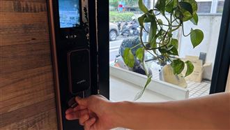 火場逃生卡關？電子鎖恐瞬間失效、困家中