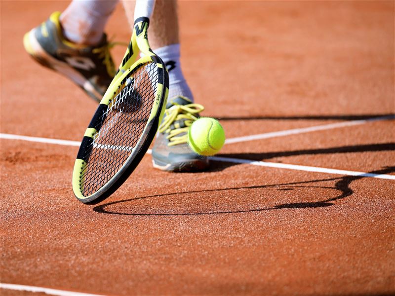 研究指出，最有助於長壽的運動並非慢跑，而是網球，平均可延壽9.7年。（示意圖／PIXABAY）