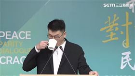 陸委會副主委梁文傑主持例行記者會。（圖／翻攝畫面）