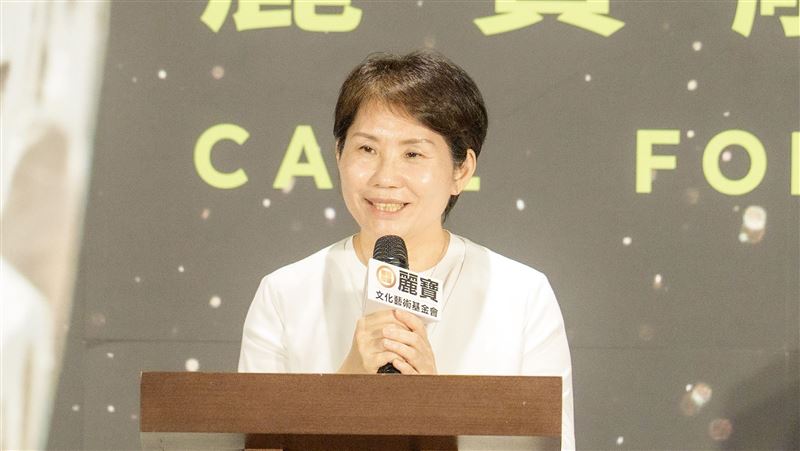 吳秋賢宣布「第八屆麗寶雕塑雙年獎」今（7）日正式啟動全球徵件，首獎4.5萬美元，總獎金近500萬台幣，徵件至9月30日止，年滿18歲之全球藝術家皆可參與。（圖／麗寶文化藝術基金會提供）