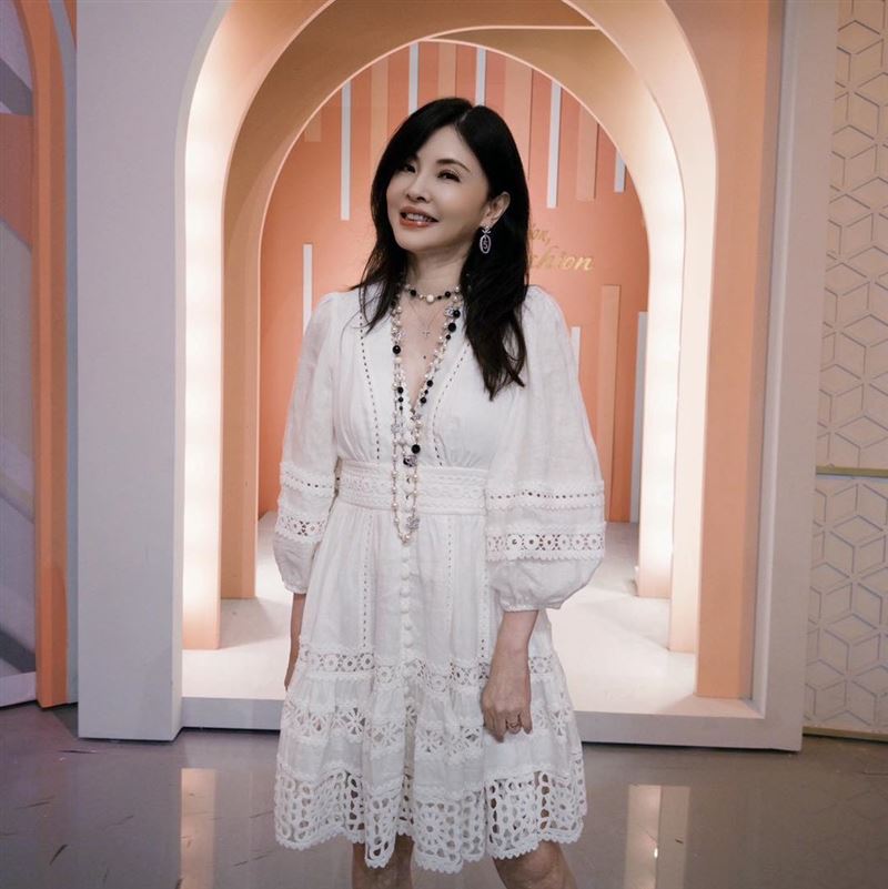 何如芸坦承：「我人生最糟的時候，是7年前，再來是2年前，然後是現在。」（圖／翻攝自何如芸臉書）
