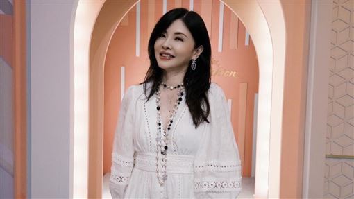 何如芸酒後爆哭被拍　首發聲認了人生停擺
