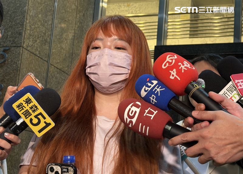 愛爾麗板橋店受害者Irene出面接受媒體聯訪。（圖／記者蔣季容攝影）