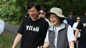 蔡英文前往宜蘭和林國漳一同登山。（圖／翻攝自林國漳臉書）
