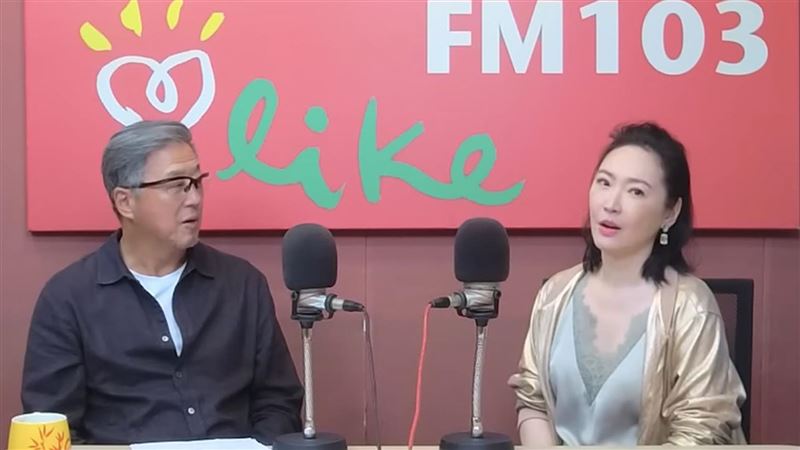 王俐人在王偉忠的廣播節目澄清上空片是被AI變造的。（圖／翻攝自臉書）