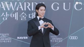 李彩玟秀新髮型　190公分大長腿超狂比例