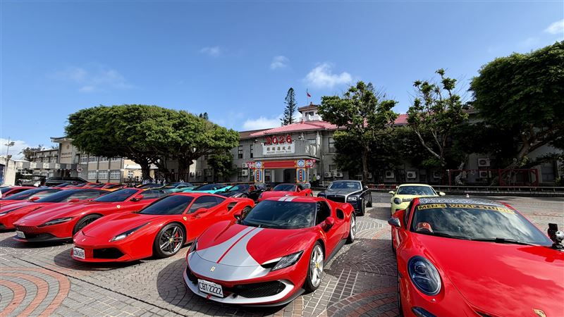 超跑車隊現身澎湖。（圖／翻攝澎湖縣政府FB）
