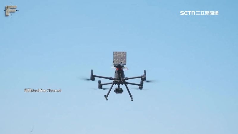 他問藍白選民:用無人機或去海邊守台灣?