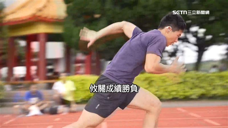 危宇澤出生三天，就被檢查出有聽覺障礙