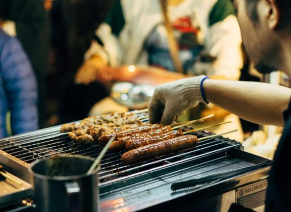 桃園中壢區傳要增加一間夜市，「中壢文創夜市」預計6月中旬正式營業，但週邊本來交通流量大，在地人擔心未來恐塞車更加嚴重，圖為示意圖。（翻攝自Pexels圖庫）