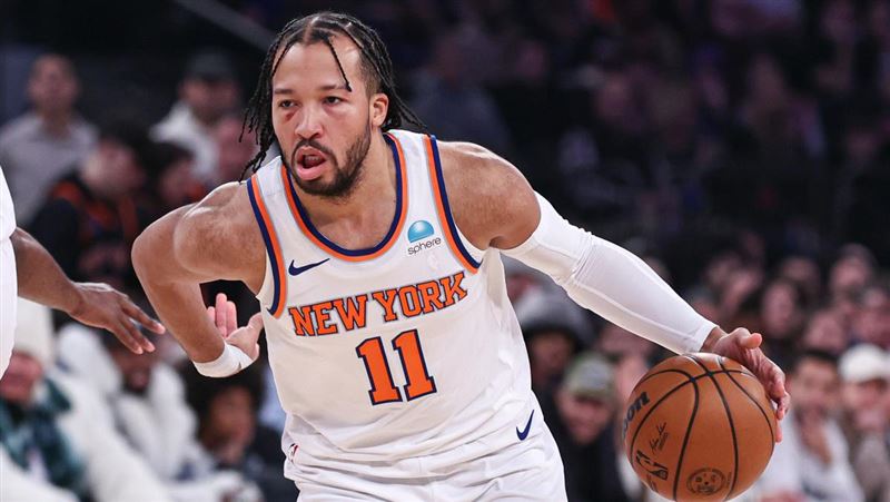 紐約尼克隊布朗森（Jalen Brunson）攻下33分並傳出9次助攻。（圖／翻攝自X平台 @BournigalSports）