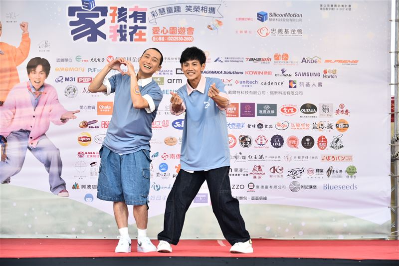 浩角翔起談母親節。（圖／記者鄭孟晃攝影）