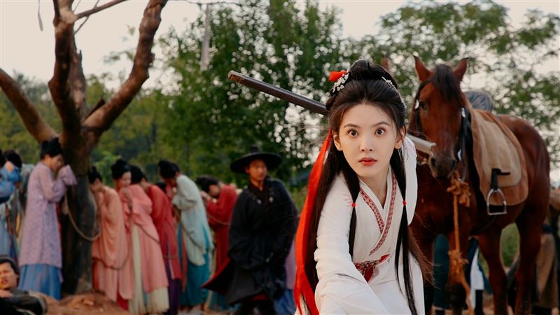 章若楠在《雨霖鈴》首次出演古裝劇，打戲表現亮眼。（圖／Disney+提供）