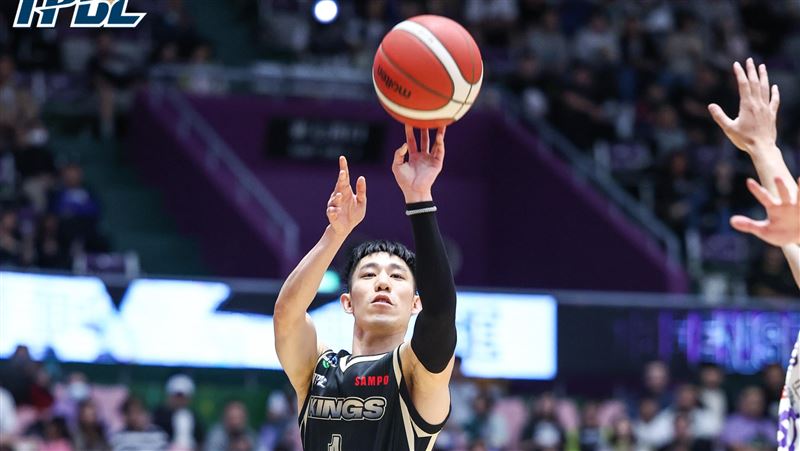林書緯狂轟26分 國王季後賽退雲豹搶首勝
