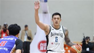 林冠綸讚黑鳶球季成功　盼老將重返職業