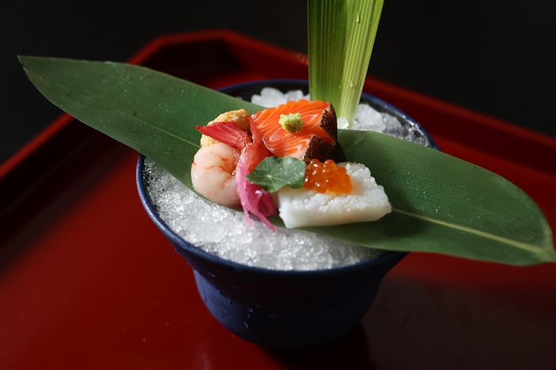 向付-信州鱒昆布漬、障泥烏賊、甘海老醋漬。（圖／飯店旅宿業者提供）